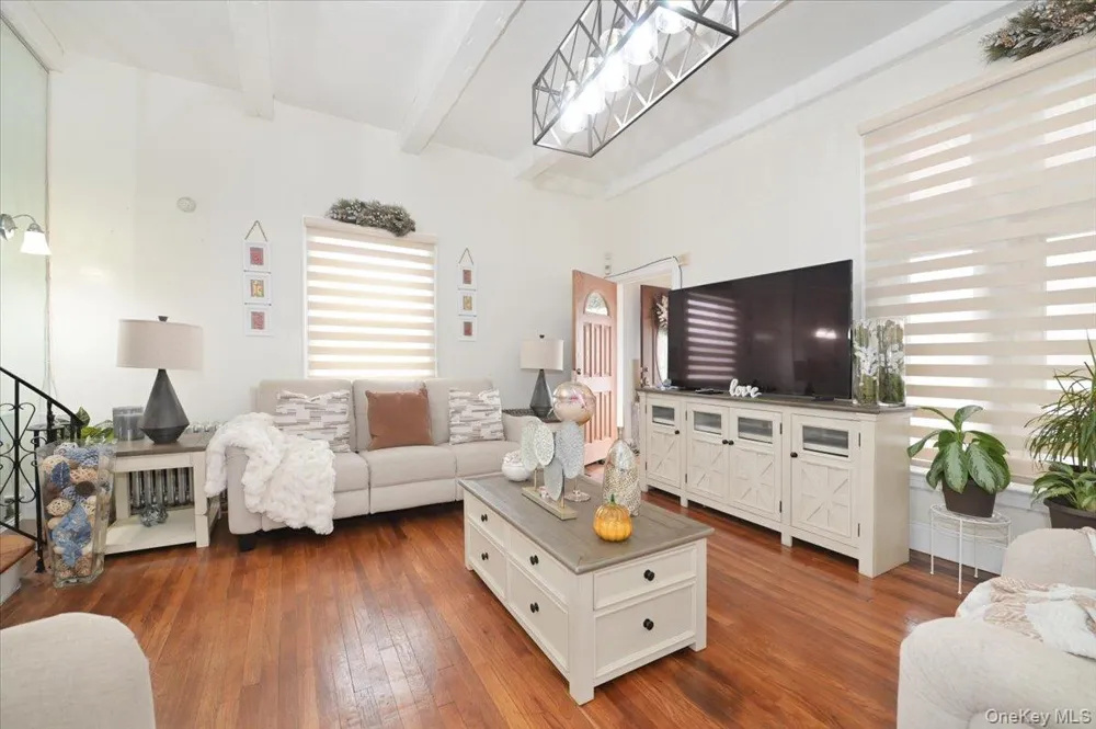13071 225th Street Laurelton, NY 11413