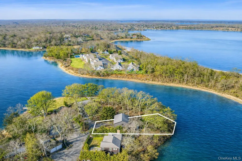 9 Helens Lane Southampton, NY 11968