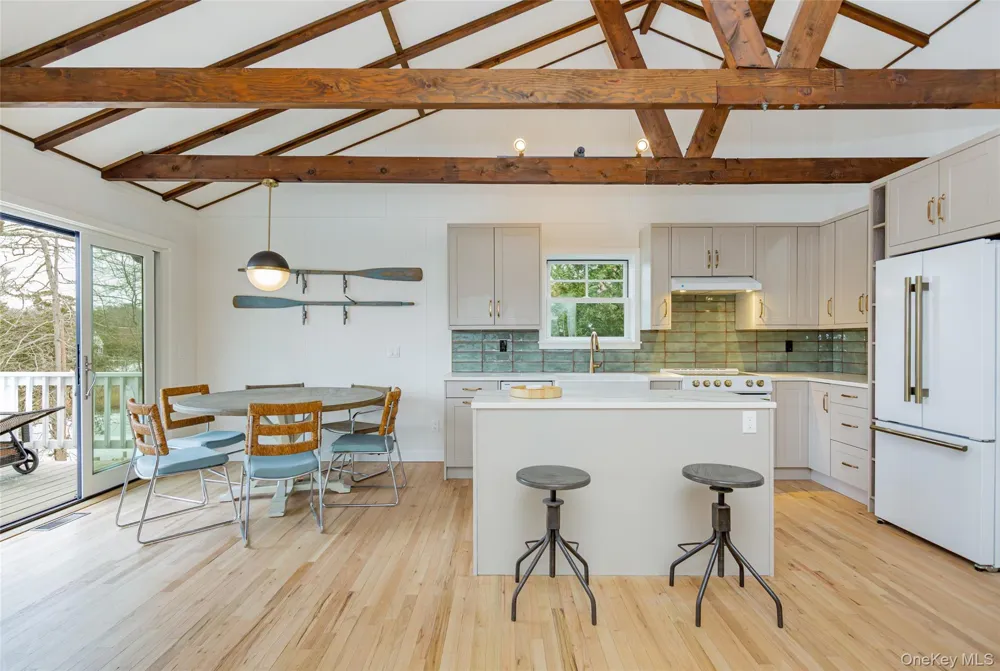 9 Helens Lane Southampton, NY 11968