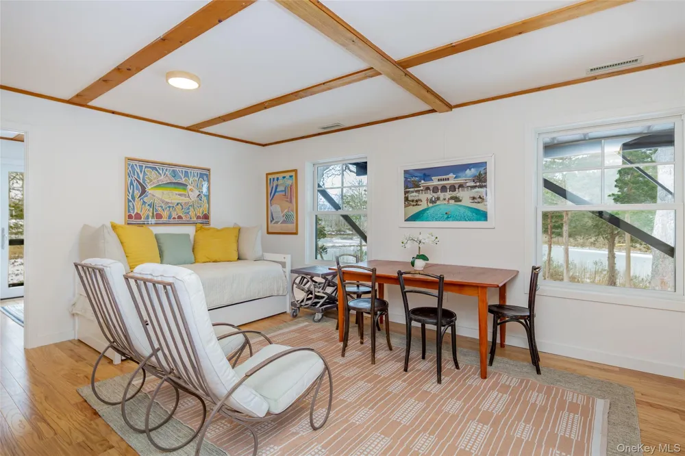 9 Helens Lane Southampton, NY 11968