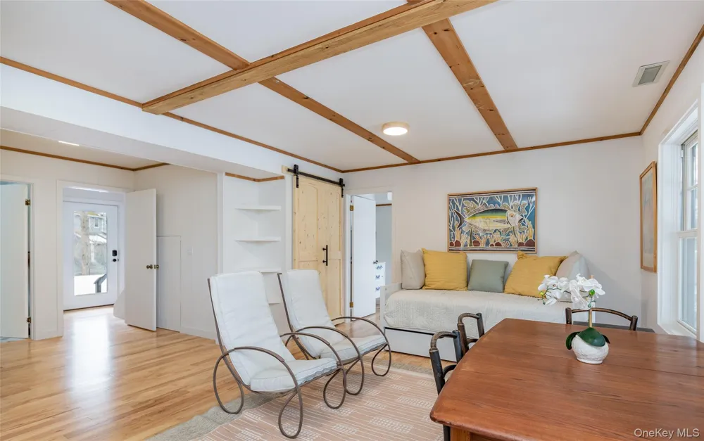 9 Helens Lane Southampton, NY 11968