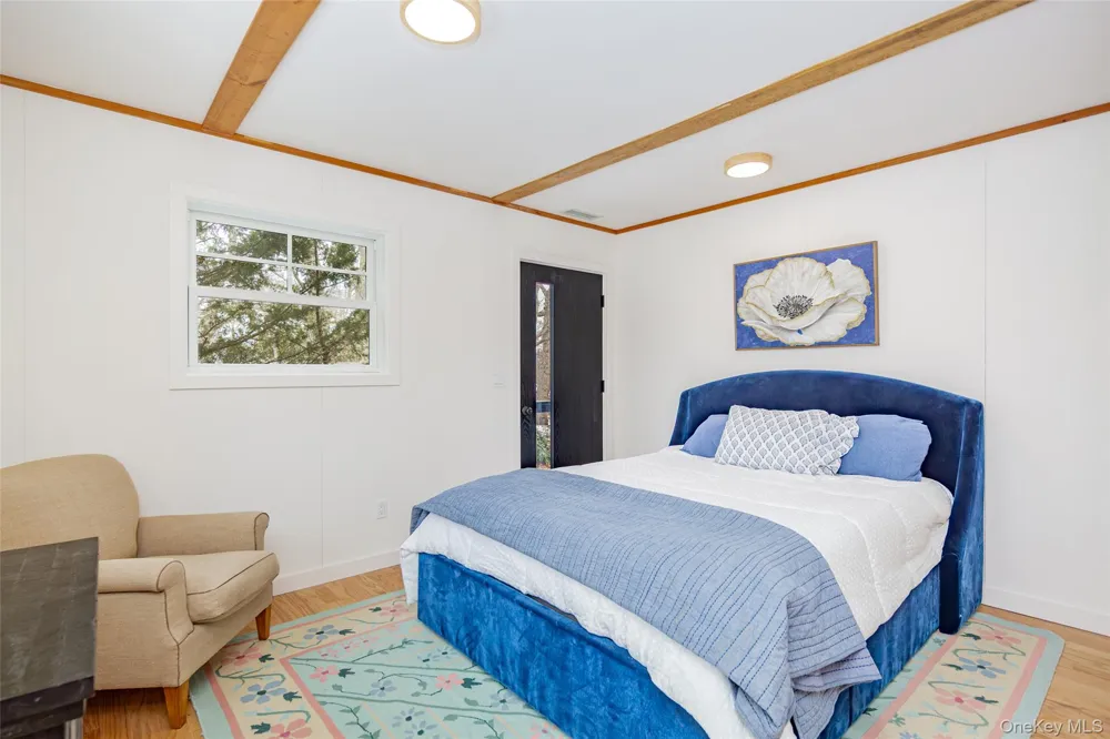 9 Helens Lane Southampton, NY 11968