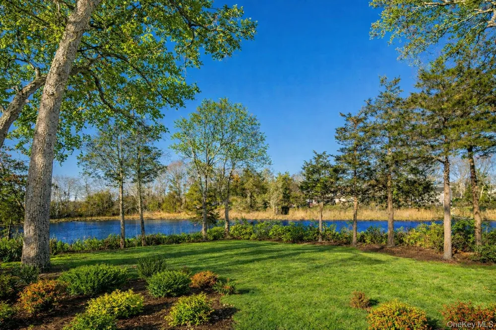 9 Helens Lane Southampton, NY 11968