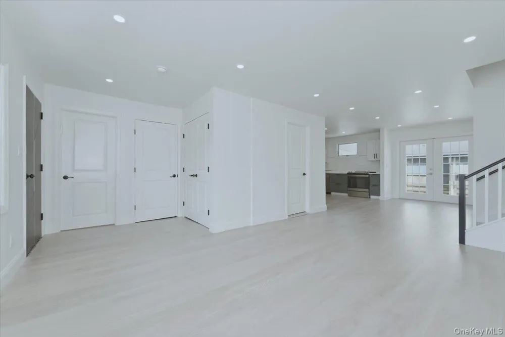 1895 Park Street Atlantic Beach, NY 11509