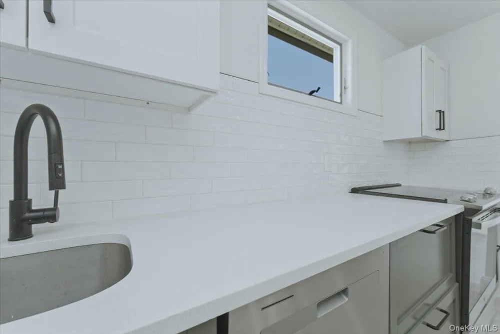 1895 Park Street Atlantic Beach, NY 11509