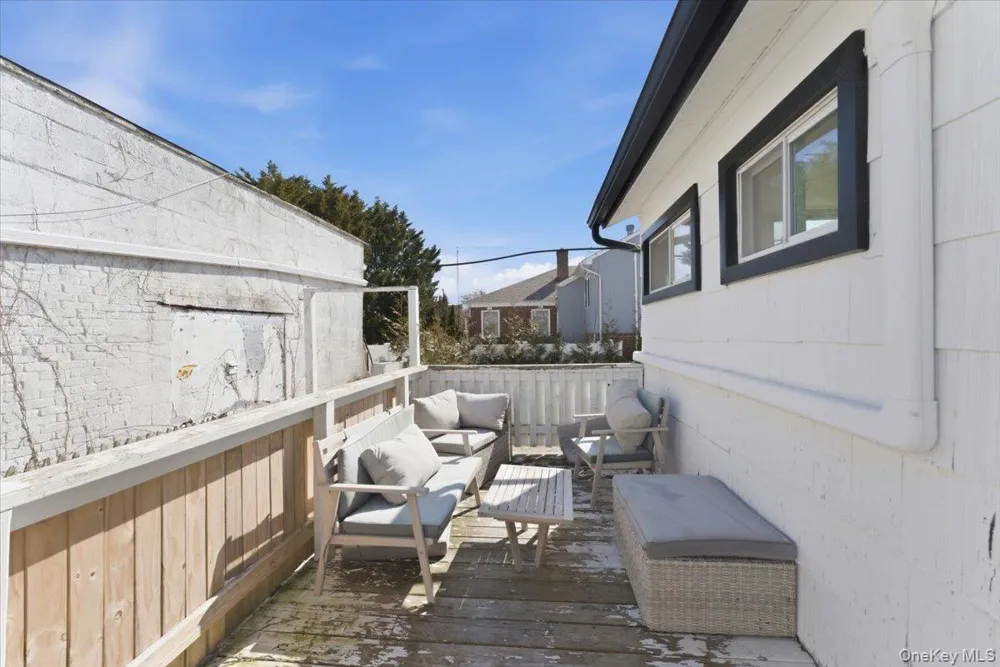 1895 Park Street Atlantic Beach, NY 11509