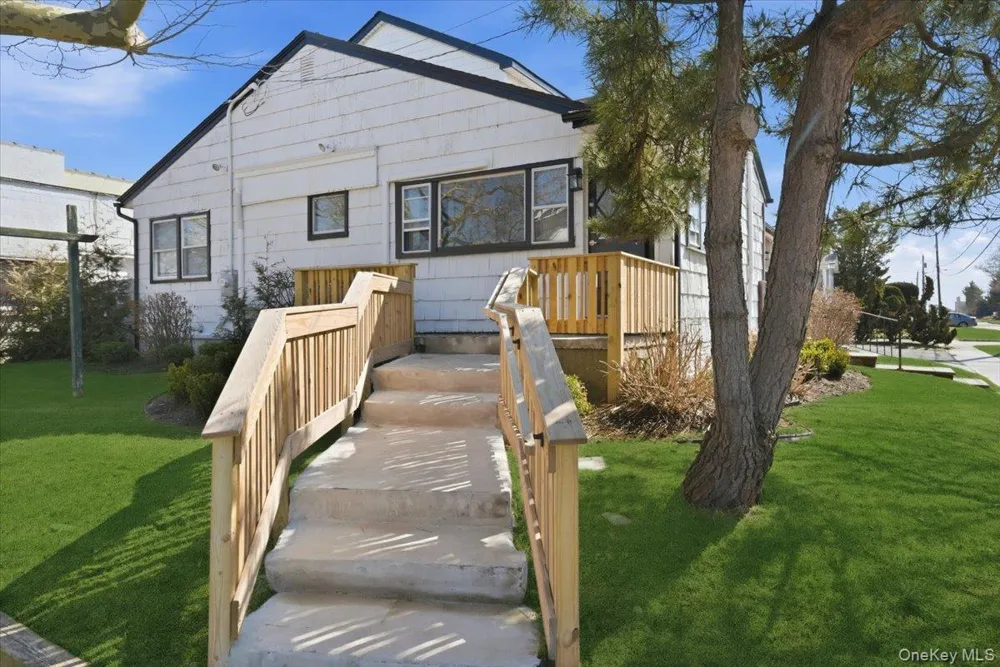 1895 Park Street Atlantic Beach, NY 11509