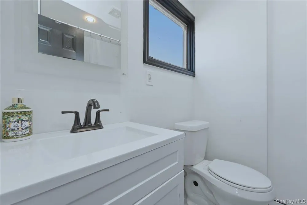 1895 Park Street Atlantic Beach, NY 11509