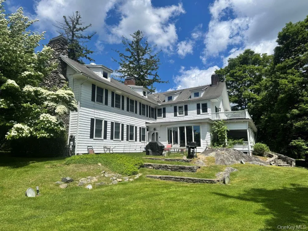 255 Mountain Road Irvington, NY 10533