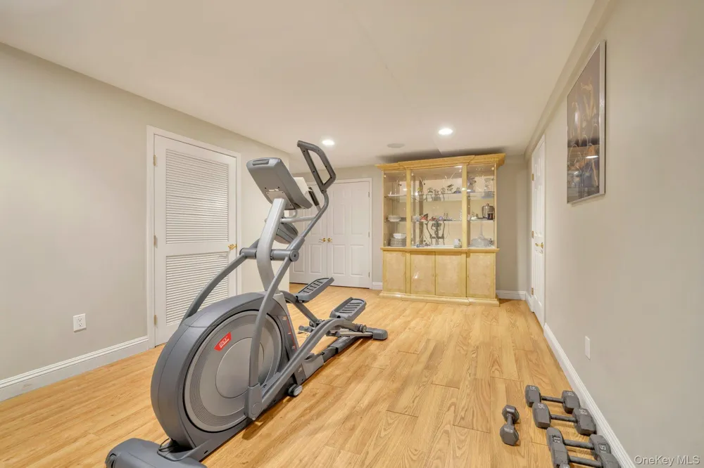 25 Charnwood Drive Suffern, NY 10901