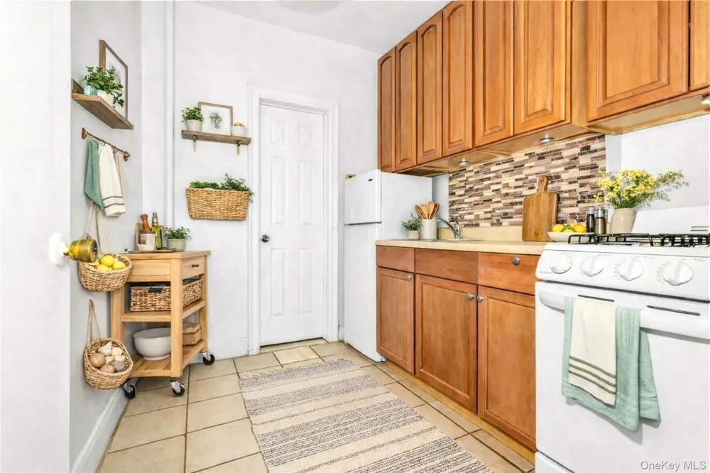 211 E 88 STREET #2A New York (Manhattan), NY 10128
