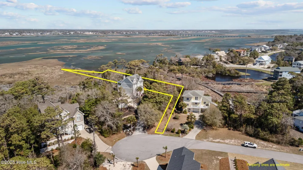 9814 Clarendon Drive Emerald Isle, NC 28594
