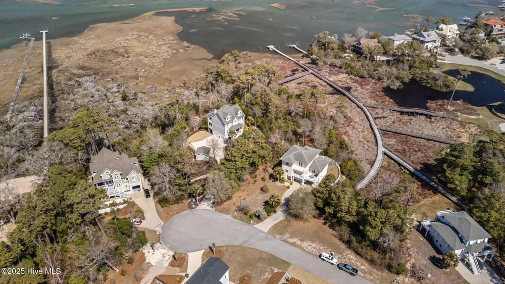 9814 Clarendon Drive Emerald Isle, NC 28594