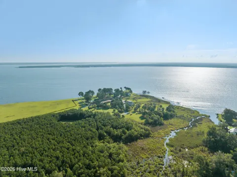 220 Pungo Shores Drive