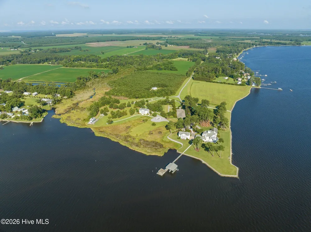 220 Pungo Shores Drive Belhaven, NC 27810