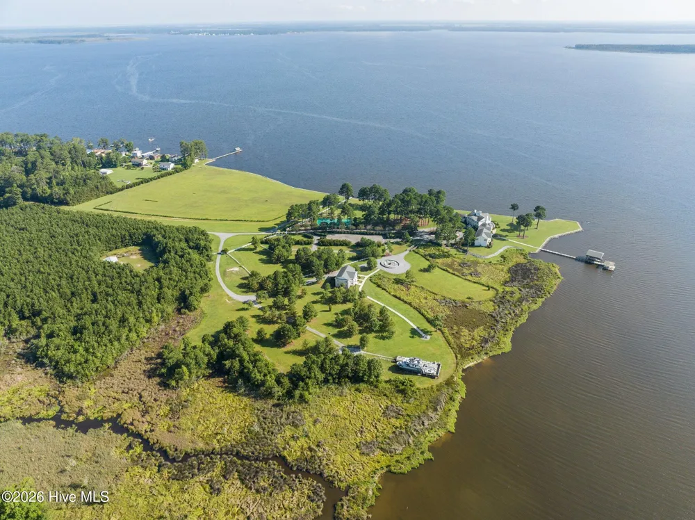 220 Pungo Shores Drive Belhaven, NC 27810