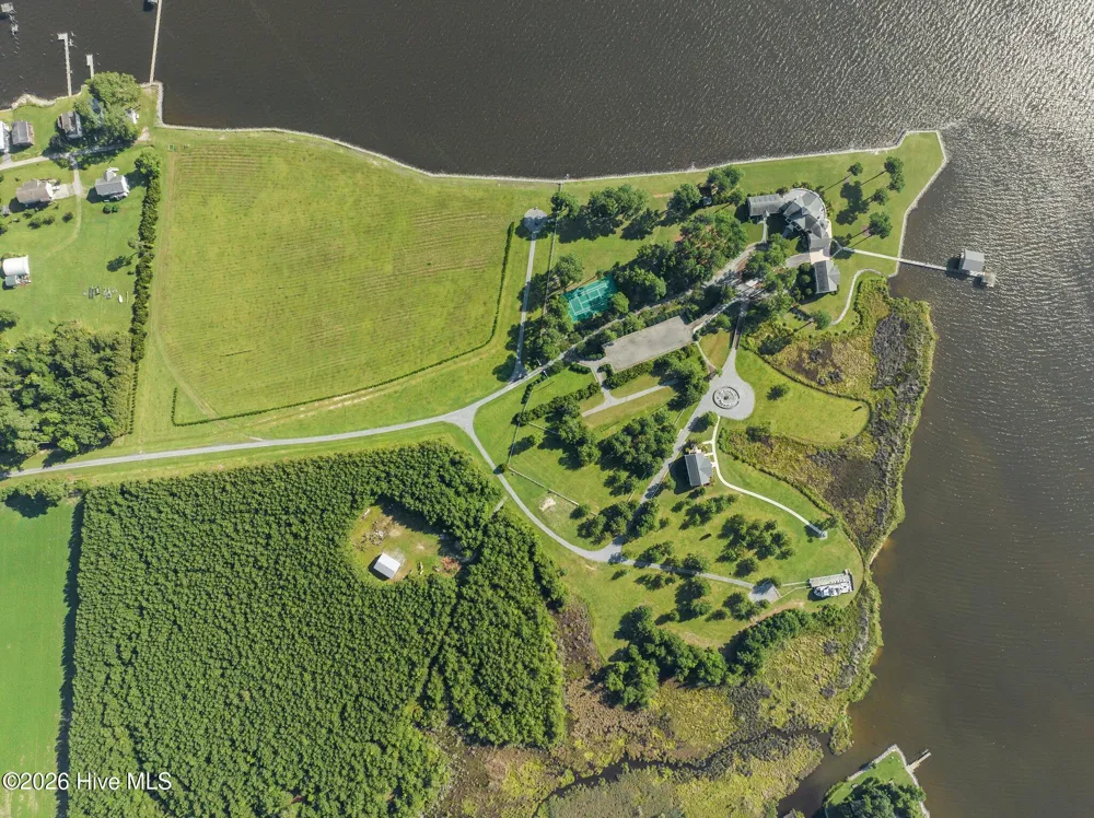 220 Pungo Shores Drive Belhaven, NC 27810