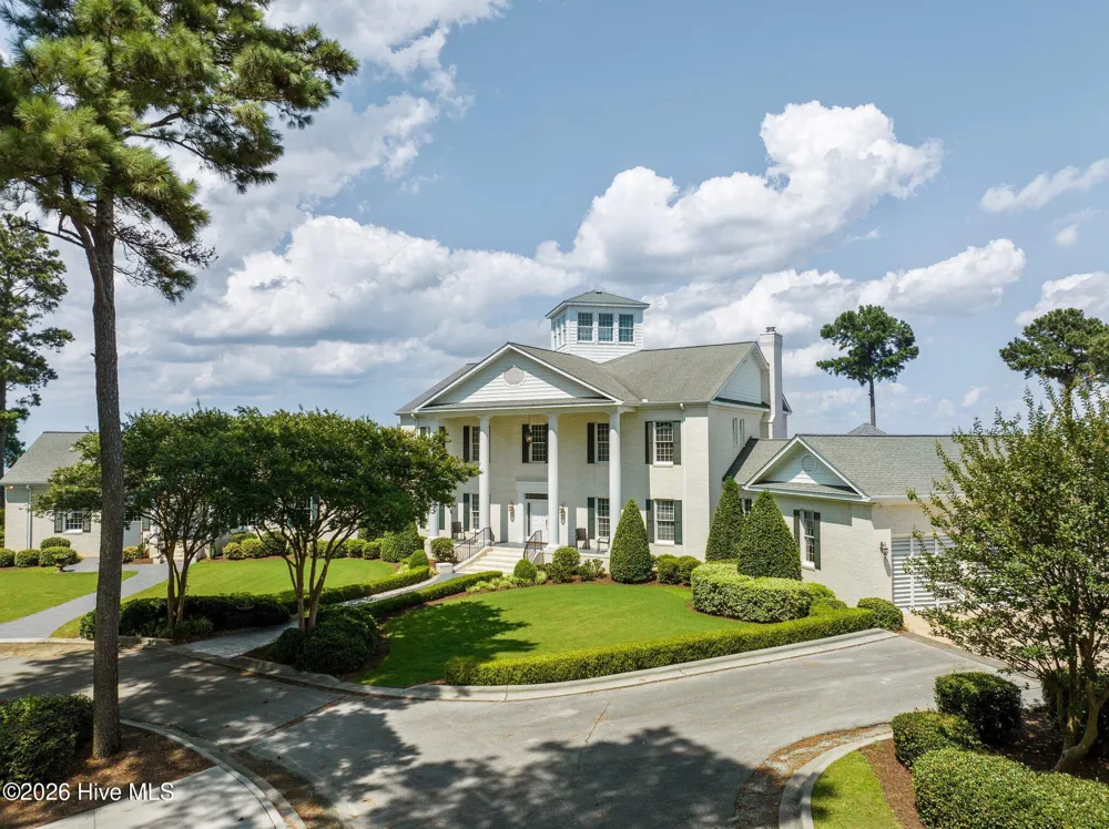 220 Pungo Shores Drive Belhaven, NC 27810