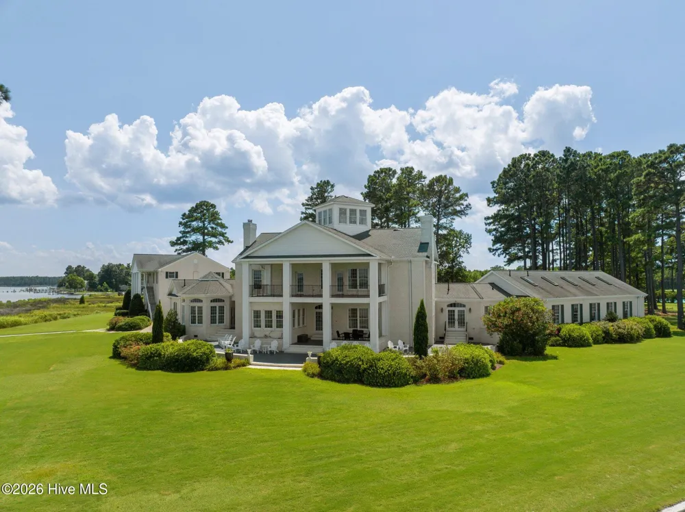 220 Pungo Shores Drive Belhaven, NC 27810