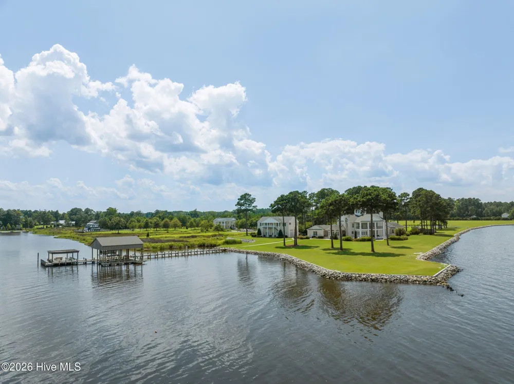 220 Pungo Shores Drive Belhaven, NC 27810