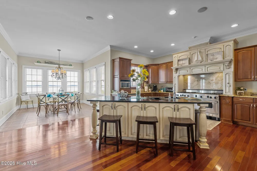 220 Pungo Shores Drive Belhaven, NC 27810