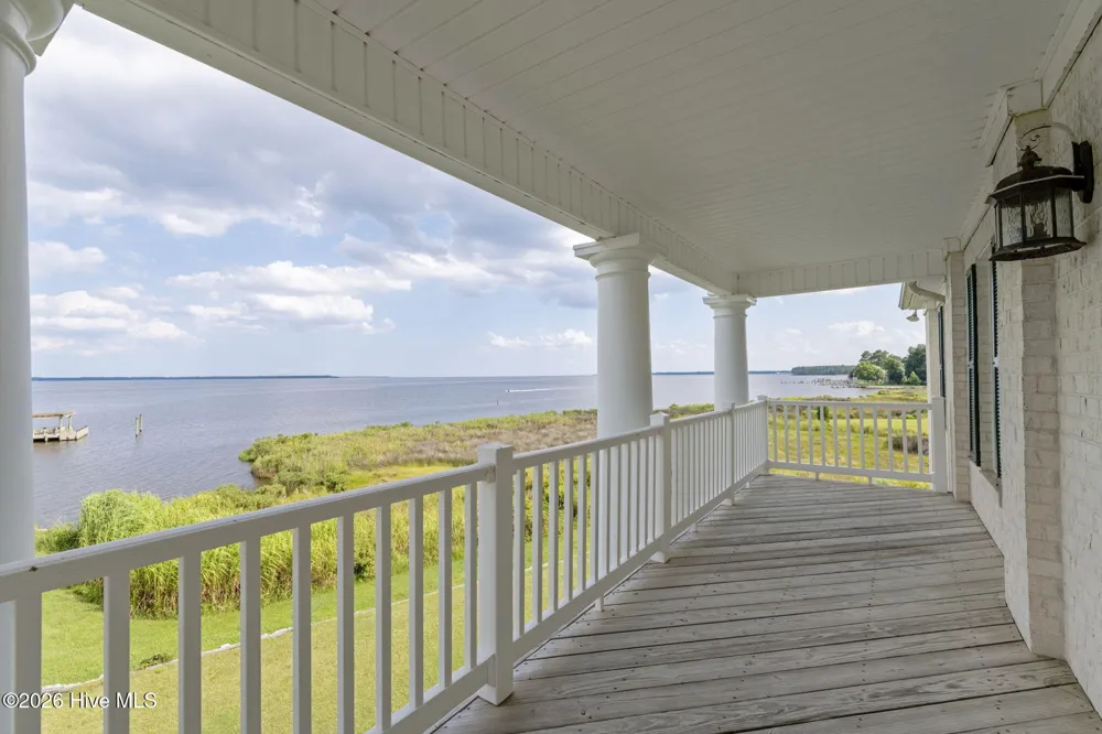 220 Pungo Shores Drive Belhaven, NC 27810