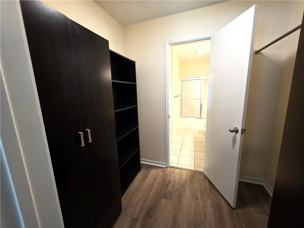 302 Saint Andrews Street #E-103 Rockport, TX 78382
