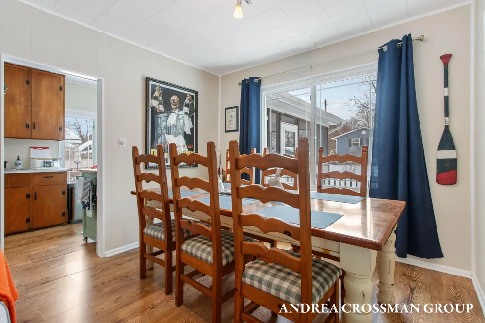 658 Allegan Street Saugatuck, MI 49453