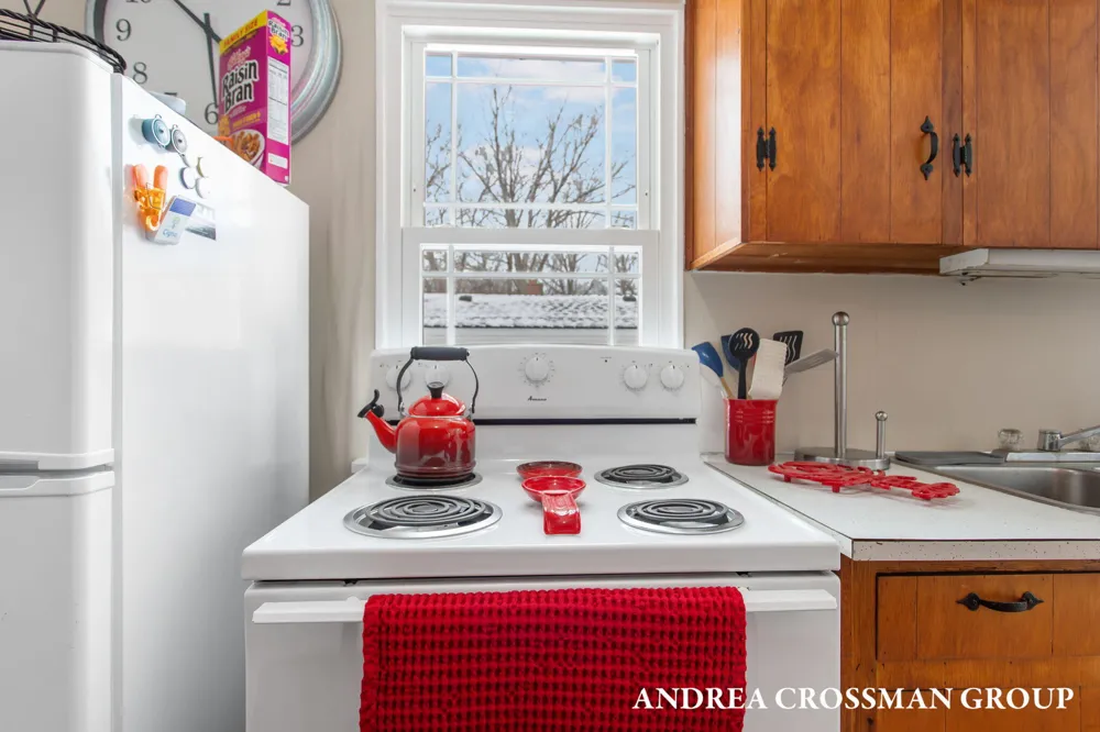 658 Allegan Street Saugatuck, MI 49453