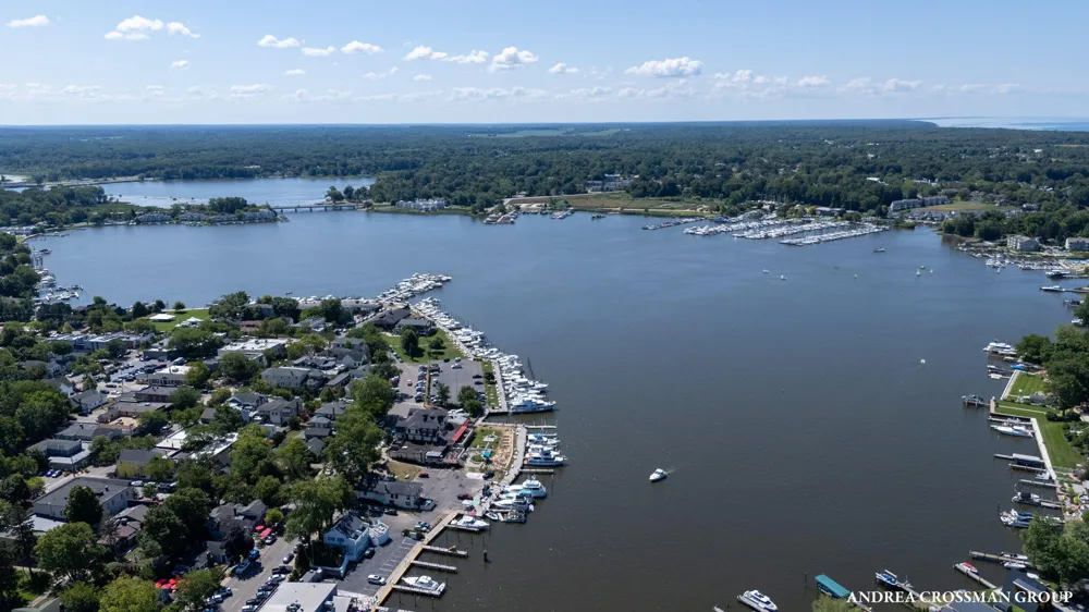 658 Allegan Street Saugatuck, MI 49453