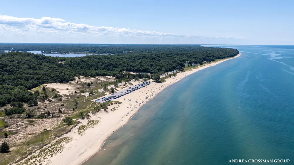 658 Allegan Street Saugatuck, MI 49453