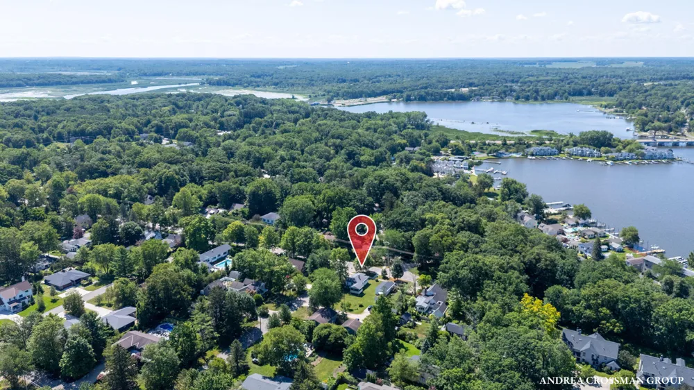 658 Allegan Street Saugatuck, MI 49453