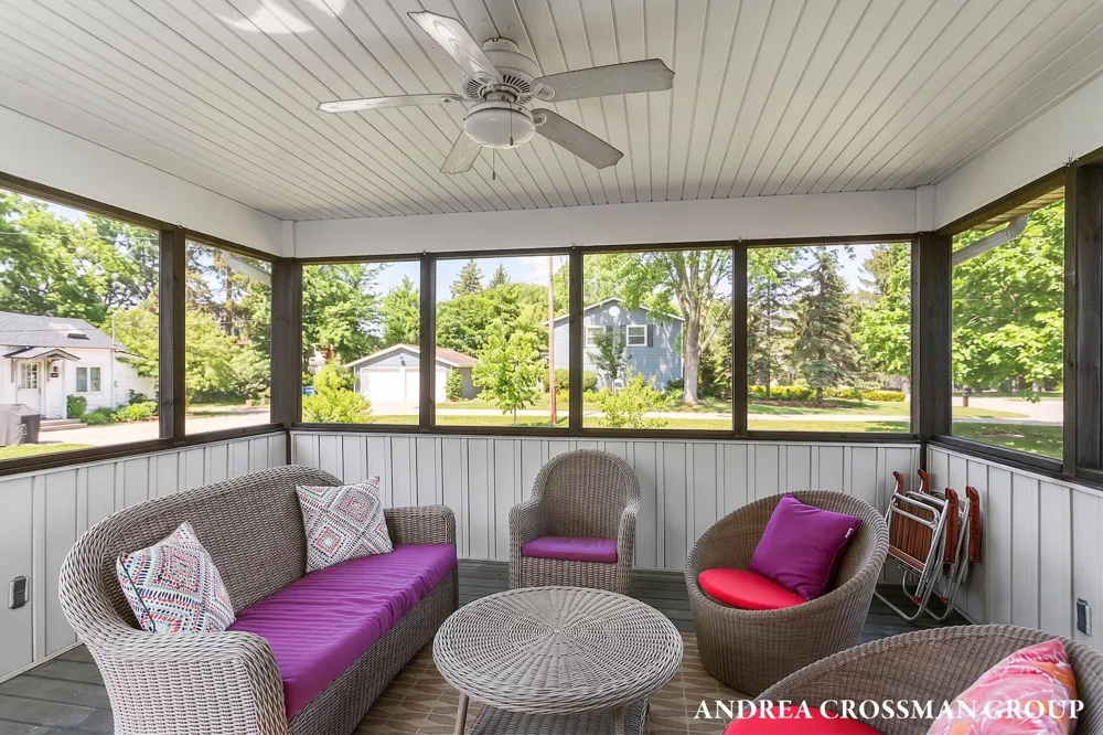 658 Allegan Street Saugatuck, MI 49453