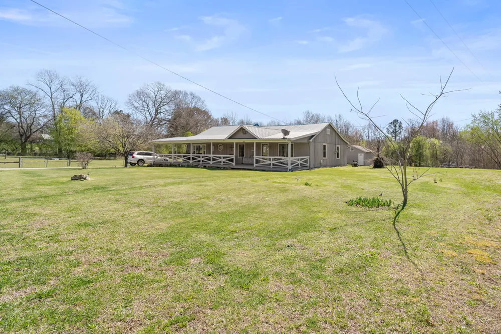 28 Old Eastbrook Road Estill Springs, TN 37330
