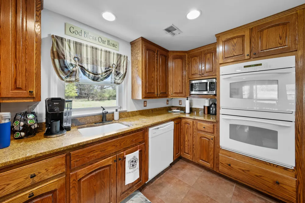 28 Old Eastbrook Road Estill Springs, TN 37330