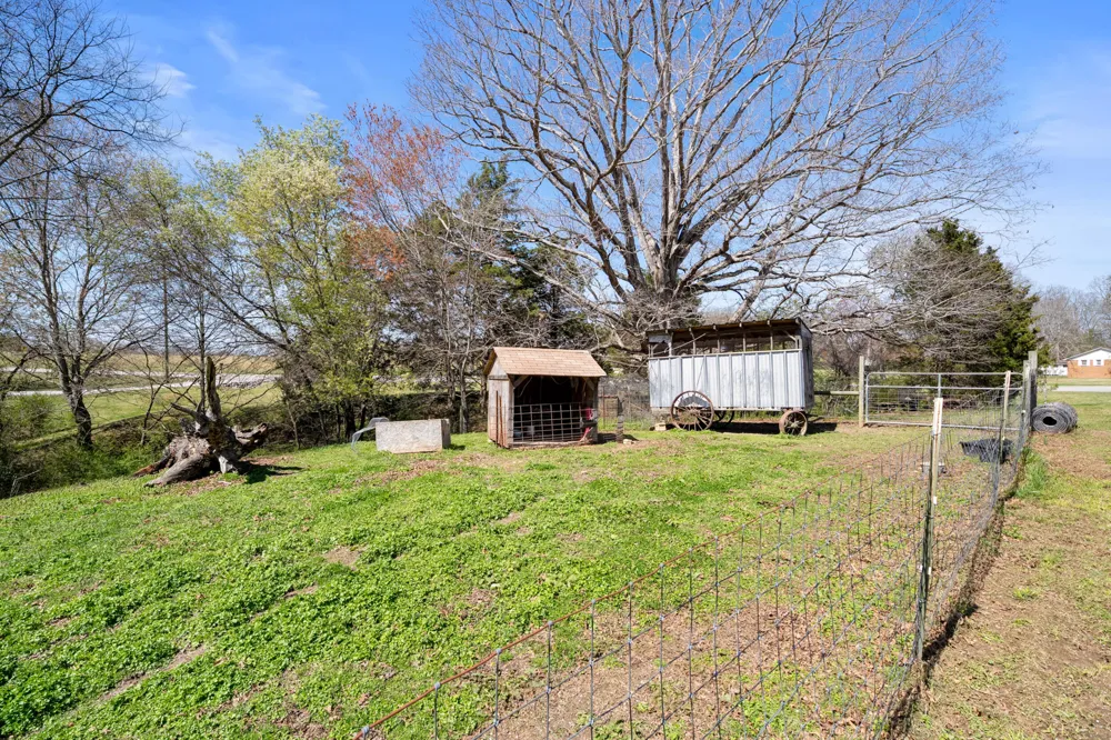 28 Old Eastbrook Road Estill Springs, TN 37330