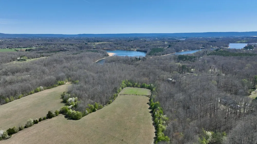 28 Old Eastbrook Road Estill Springs, TN 37330