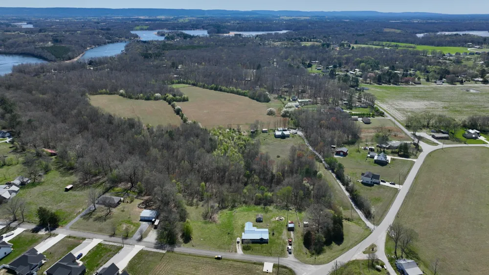 28 Old Eastbrook Road Estill Springs, TN 37330