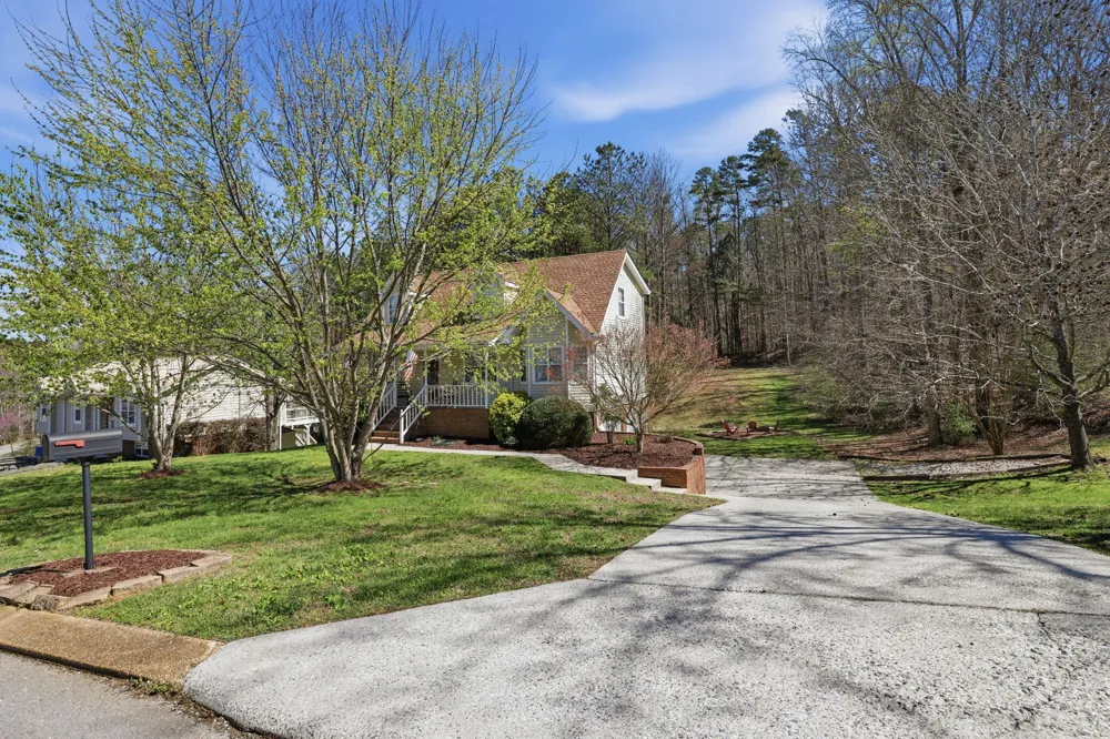 317 Middle View Drive Ringgold, GA 30736