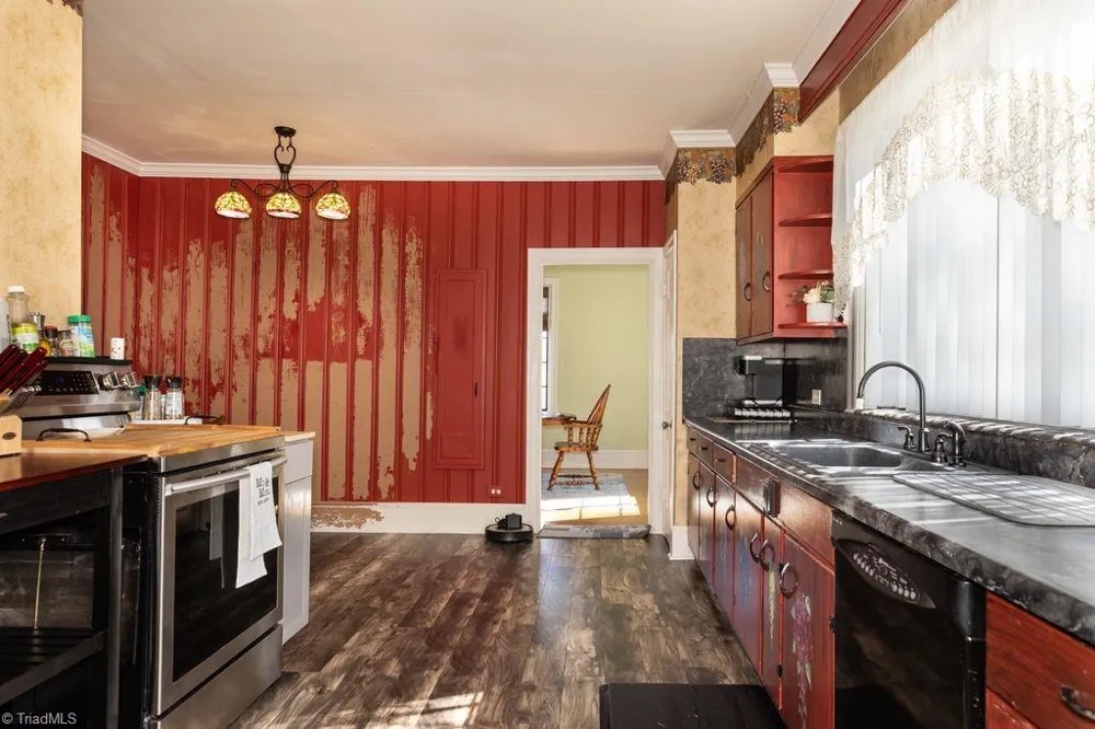 316 D STREET North Wilkesboro, NC 28659