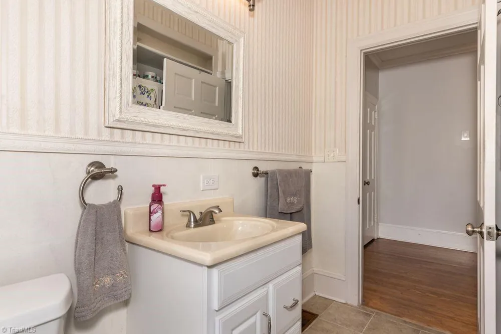 316 D STREET North Wilkesboro, NC 28659