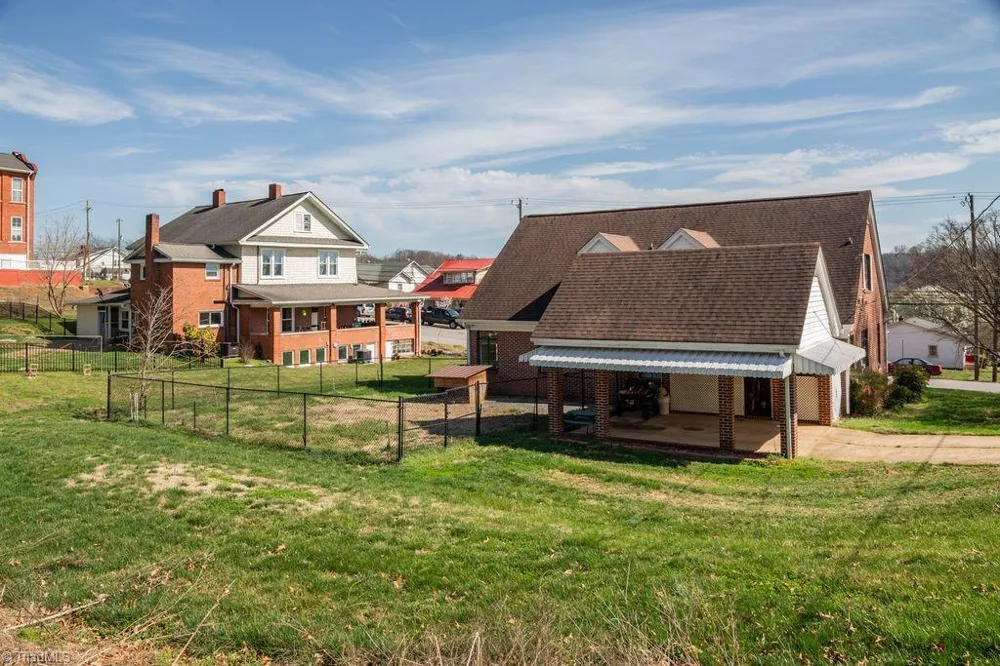 316 D STREET North Wilkesboro, NC 28659