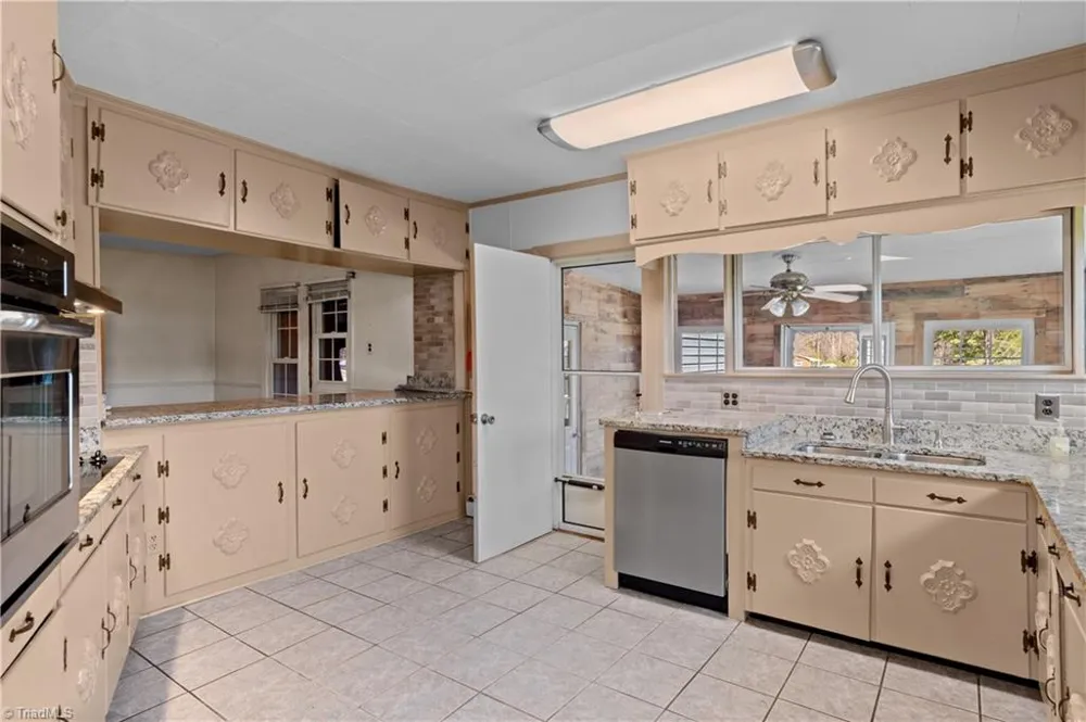 613 Nc Highway 67 Boonville, NC 27011