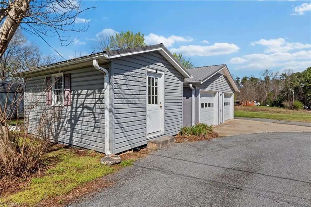 613 Nc Highway 67 Boonville, NC 27011