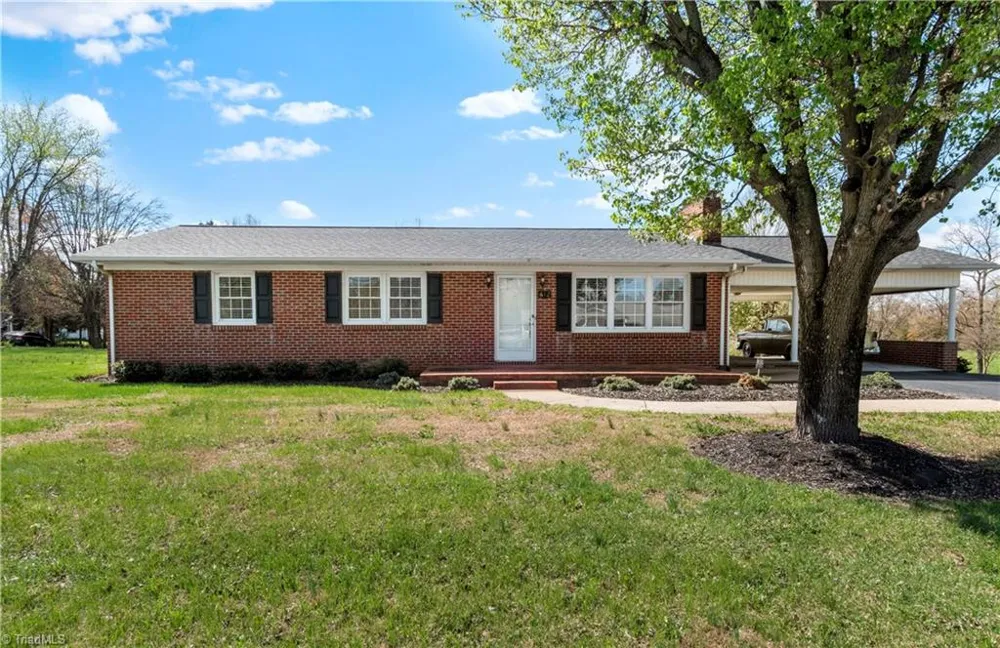 612 Main Street Boonville, NC 27011