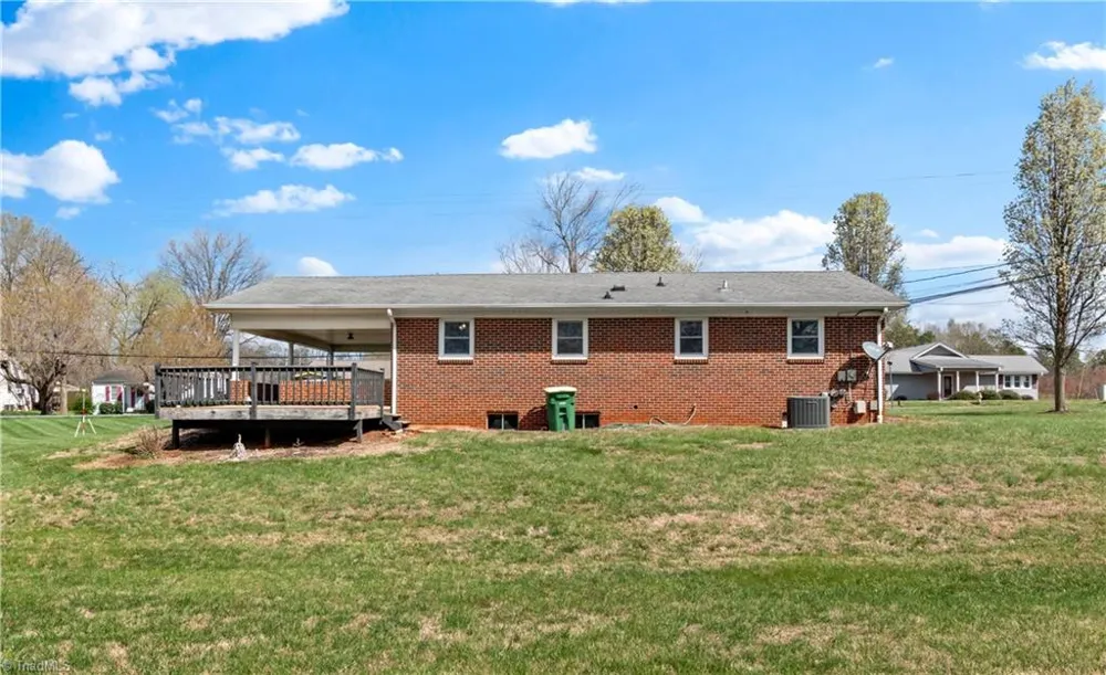 610 Nc Highway 67 Boonville, NC 27011