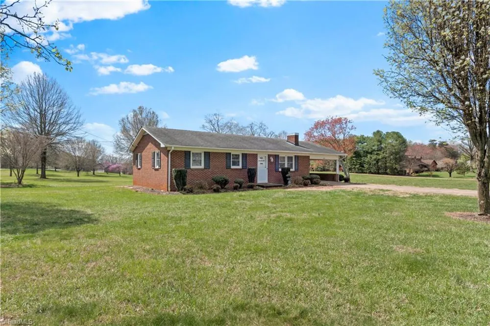 610 Nc Highway 67 Boonville, NC 27011