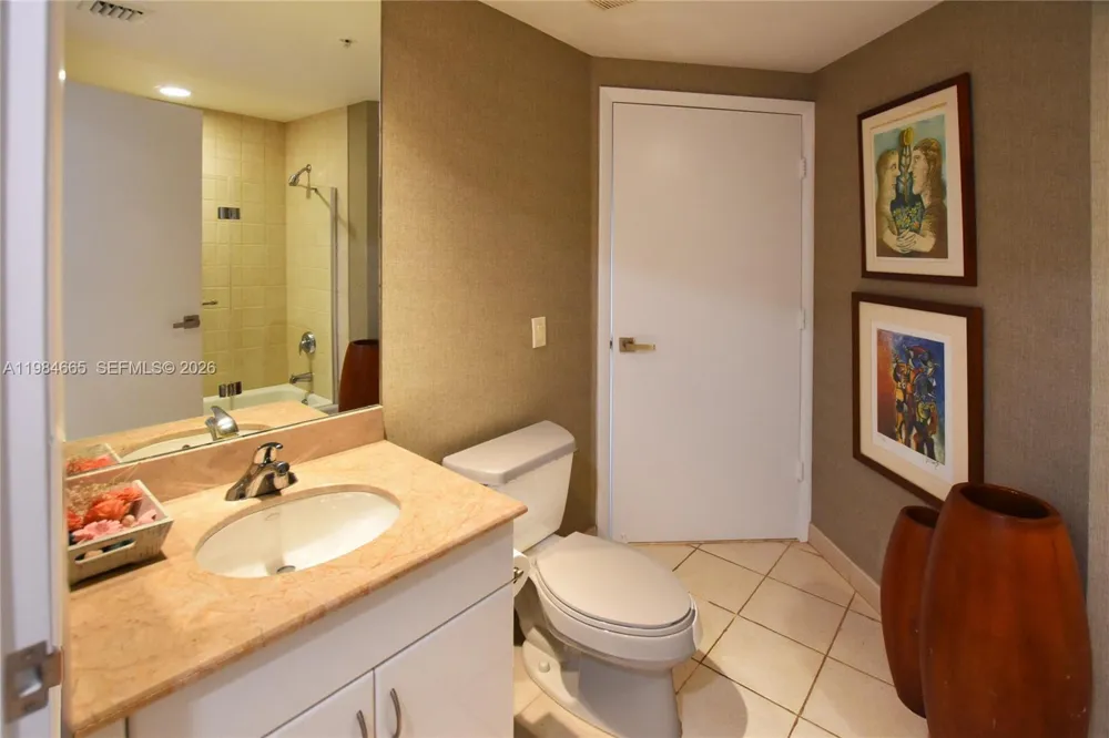 801 Brickell Key Blvd #1209 Miami, FL 33131