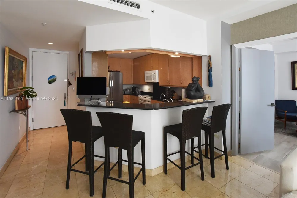 801 Brickell Key Blvd #1209 Miami, FL 33131