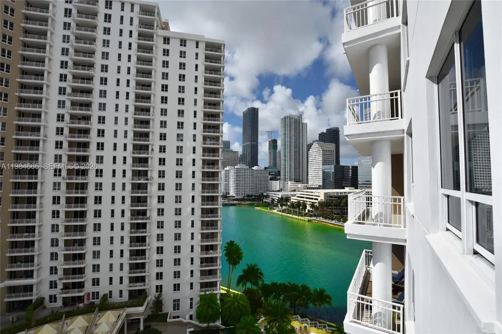 801 Brickell Key Blvd #1209 Miami, FL 33131